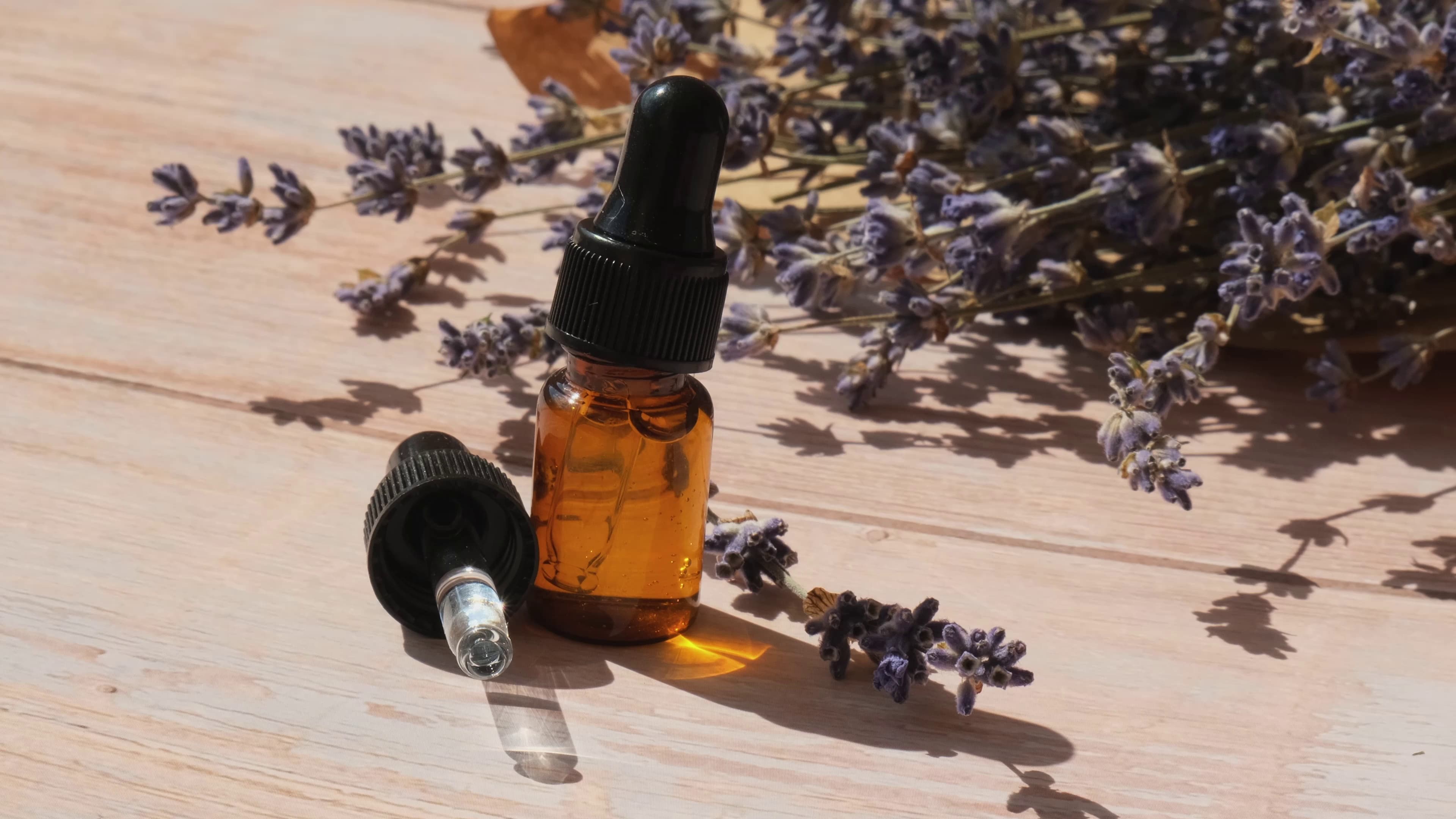 Move Easy Oil Blend bottle